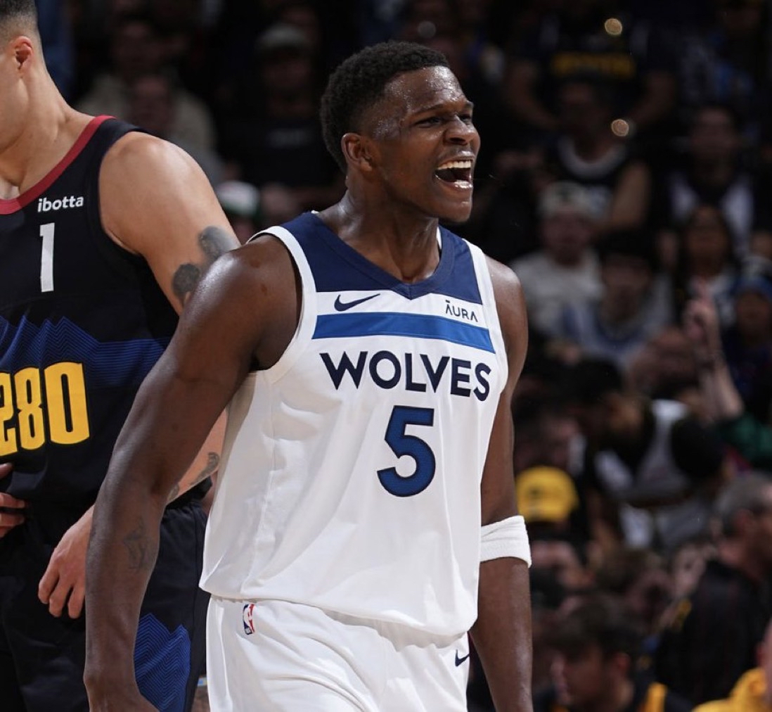 关于黄蜂青年天才击溃勇士，安东尼-爱德华兹大放异彩的信息