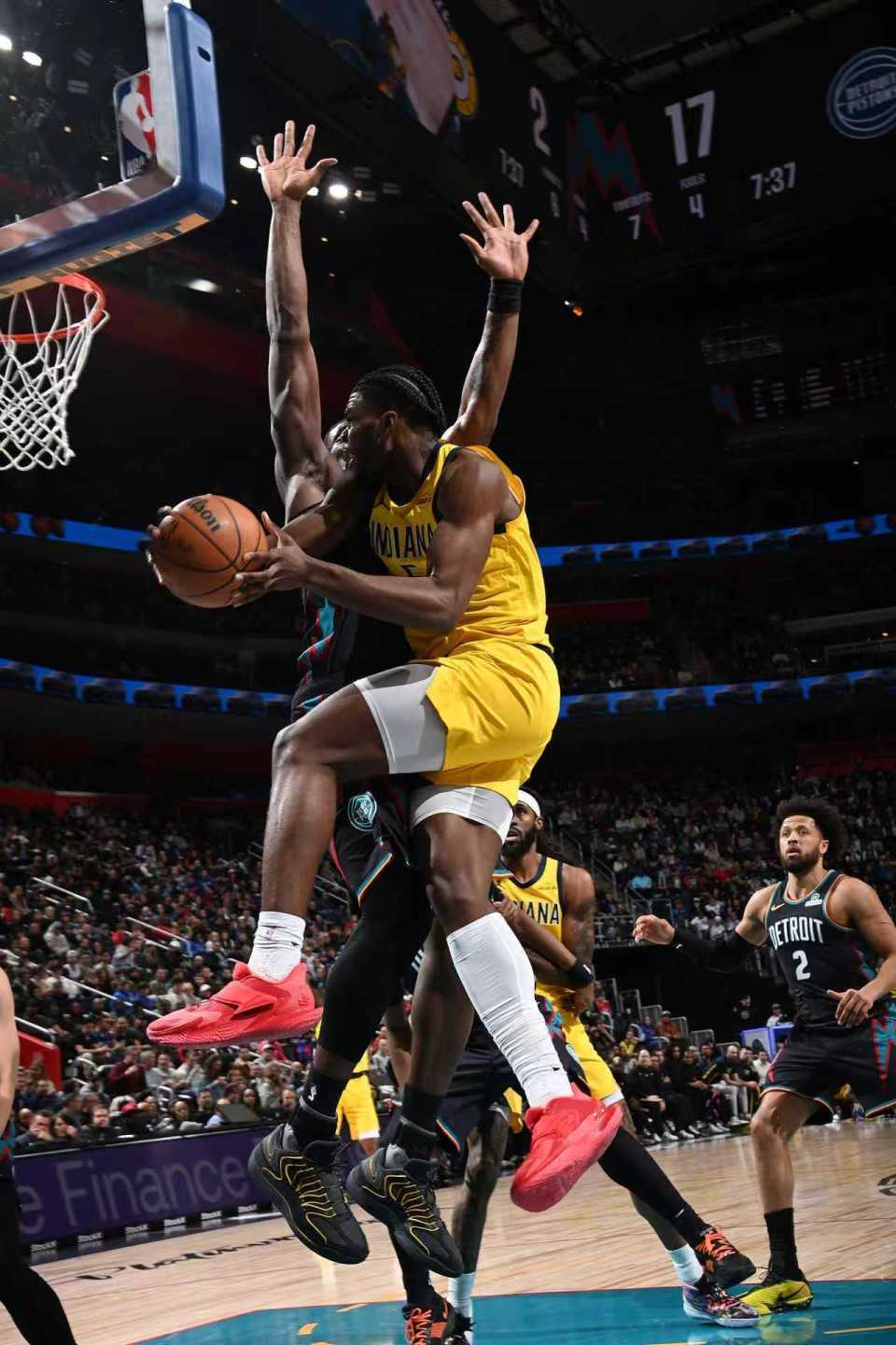 移动端游戏-包含灰熊主场大胜活塞，稳住西部前列的词条